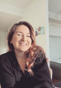 A portrait of Emma, a marketing manager at venner nutrition